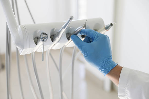 Professional Emergency Dentist technician working in Farmersville, TX